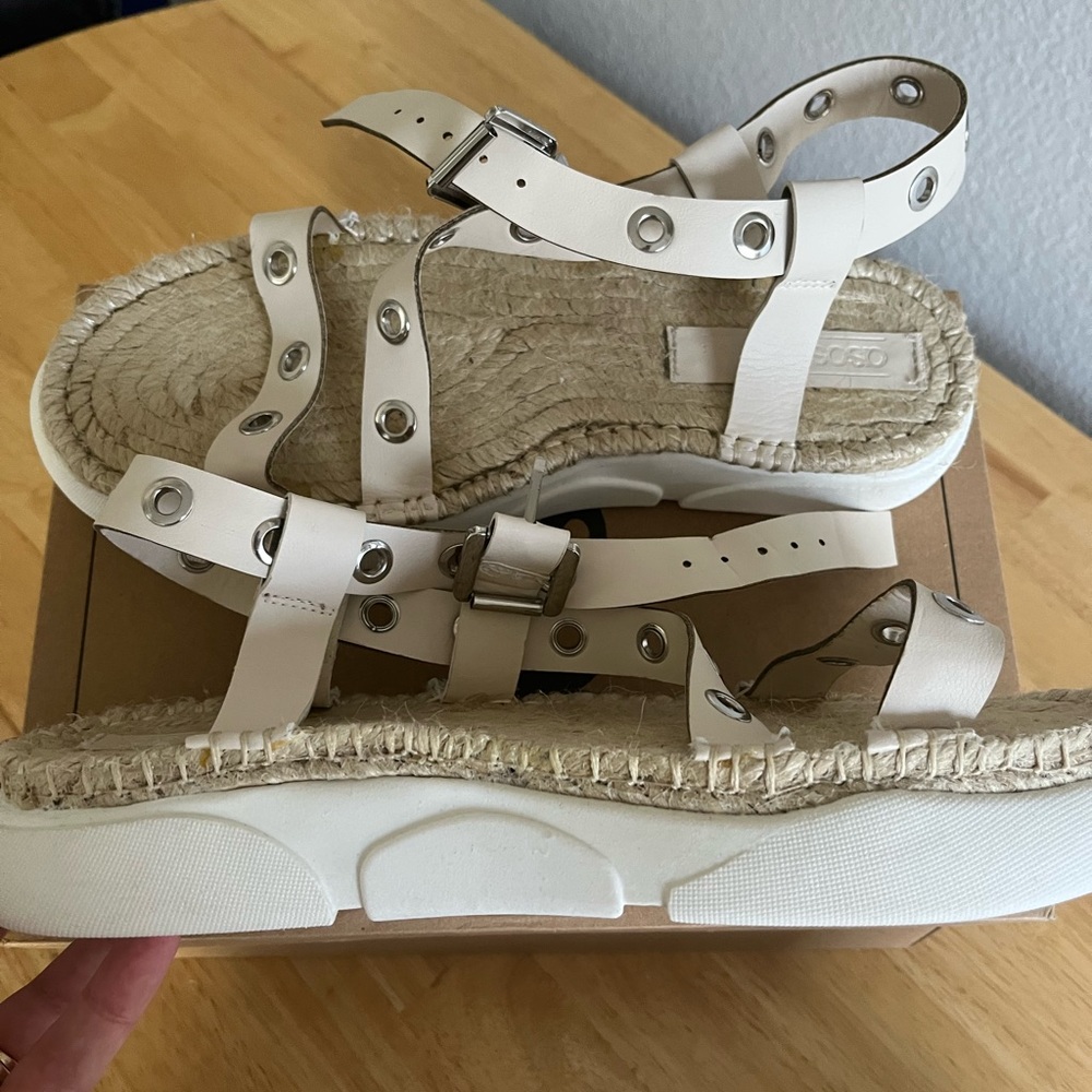 Worn once size 9 ASOS design grommet espadrille wrap sandals